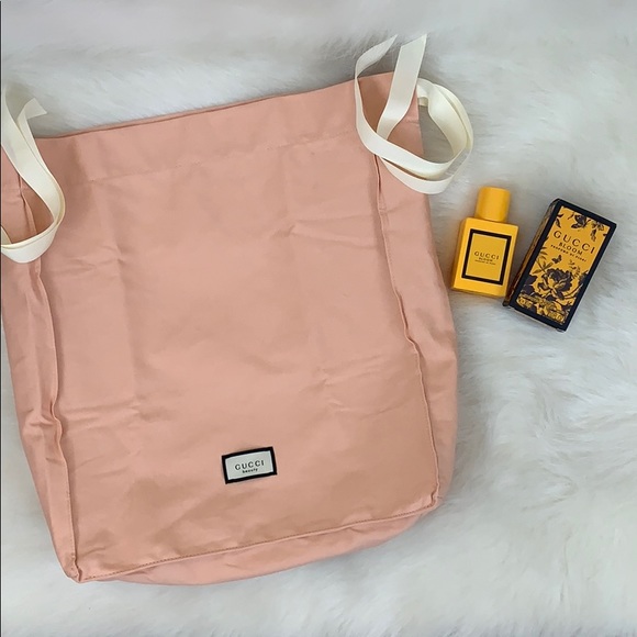 NWB Gucci Bloom and Gucci beauty drawstring bag - Picture 2 of 13
